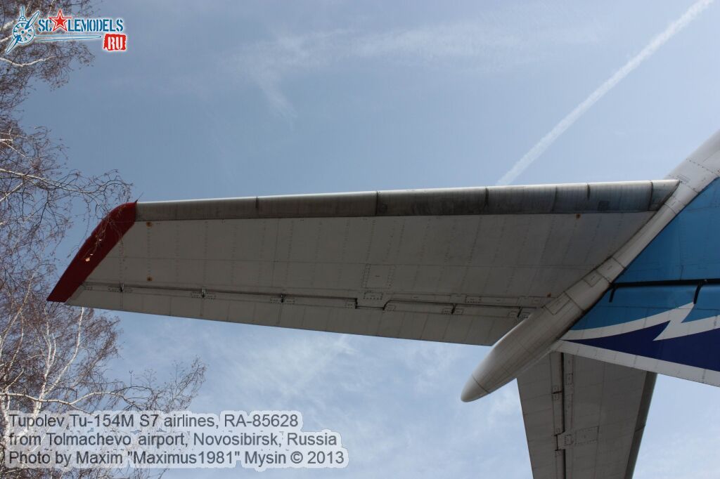 Tu-154M_RA-85628_0009.jpg