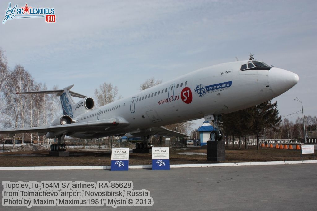 Tu-154M_RA-85628_0025.jpg