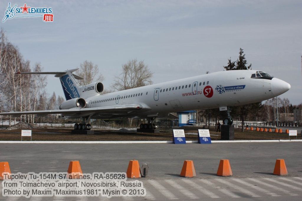 Tu-154M_RA-85628_0027.jpg