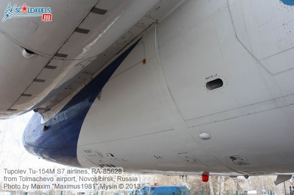 Tu-154M_RA-85628_0038.jpg
