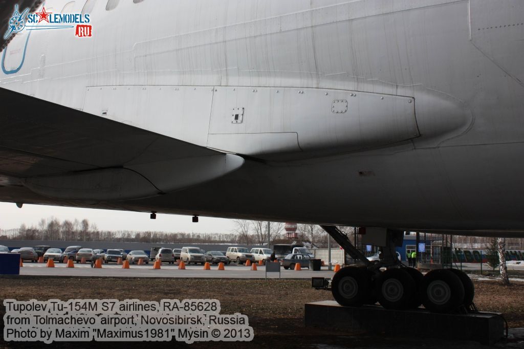 Tu-154M_RA-85628_0042.jpg