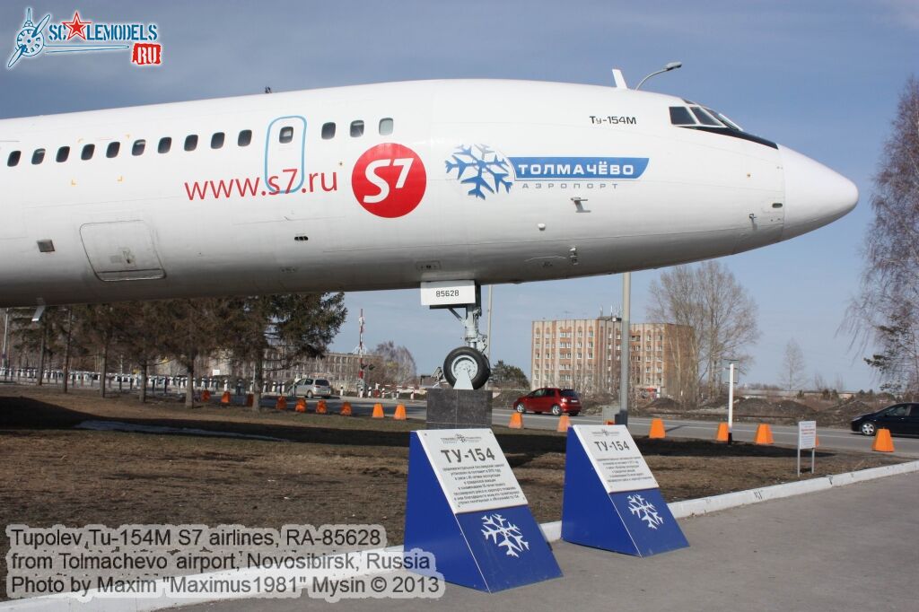 Tu-154M_RA-85628_0069.jpg