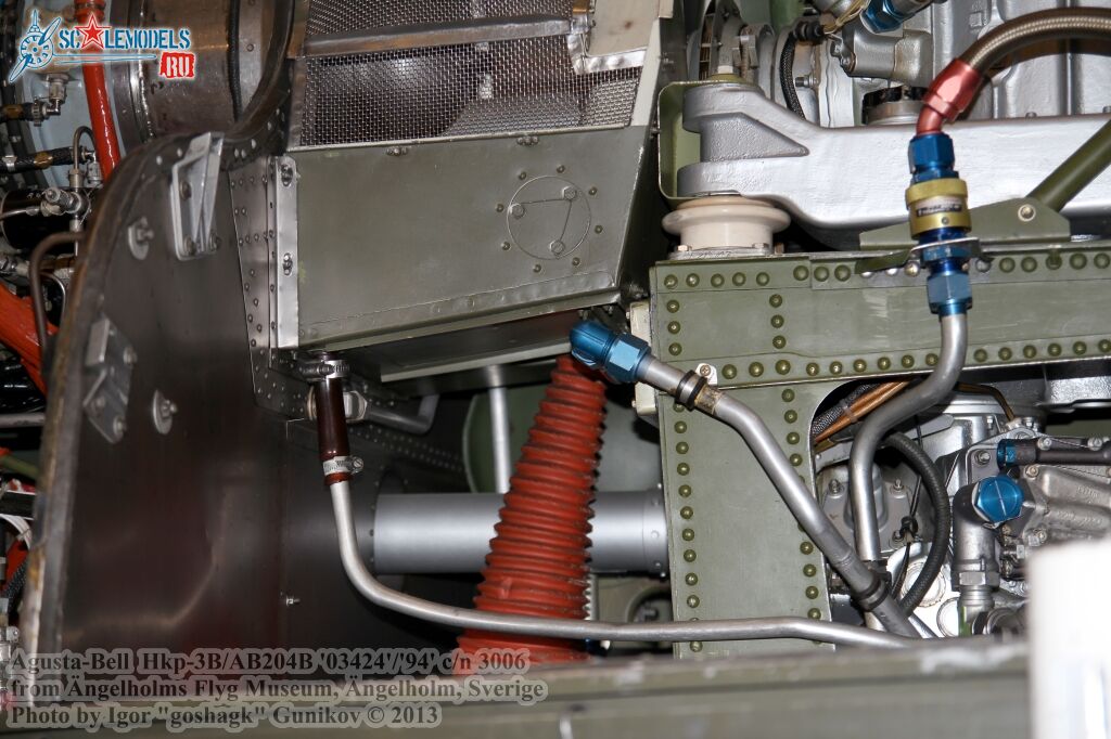 AB204B98.jpg