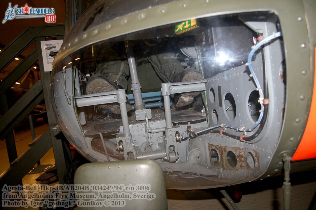 AB204B18.jpg