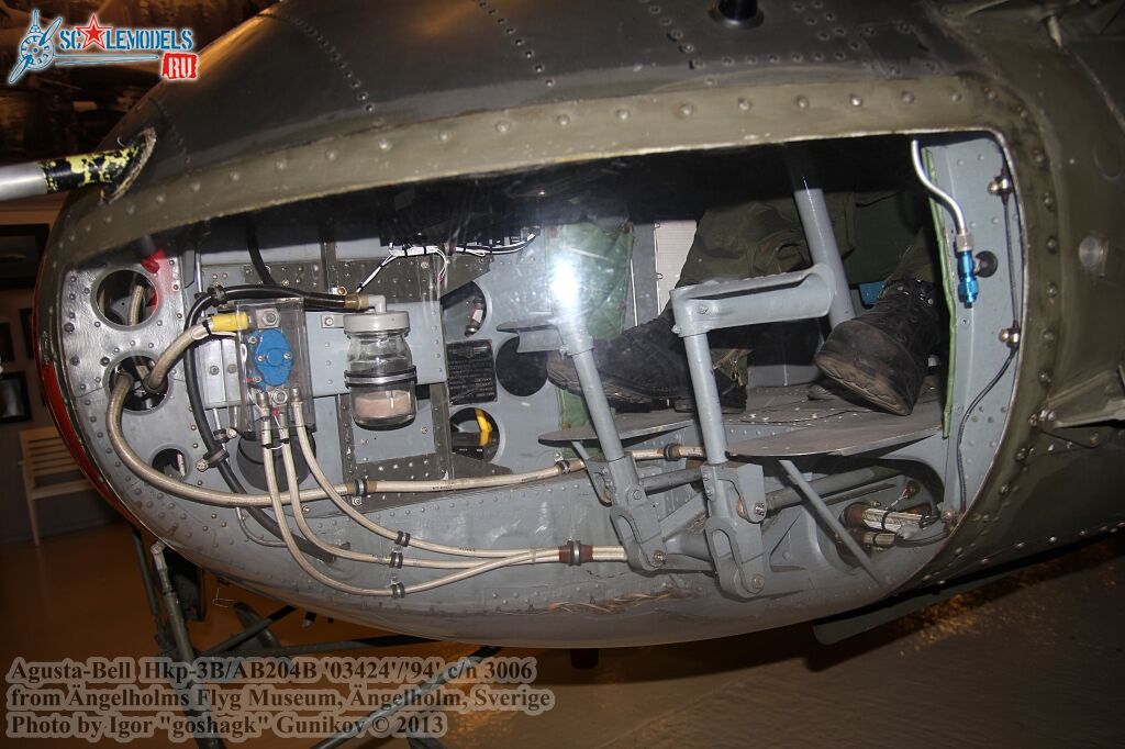 AB204B15.jpg