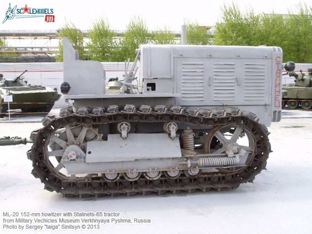 ML-20_with_Stalinets_tractor_0018.jpg