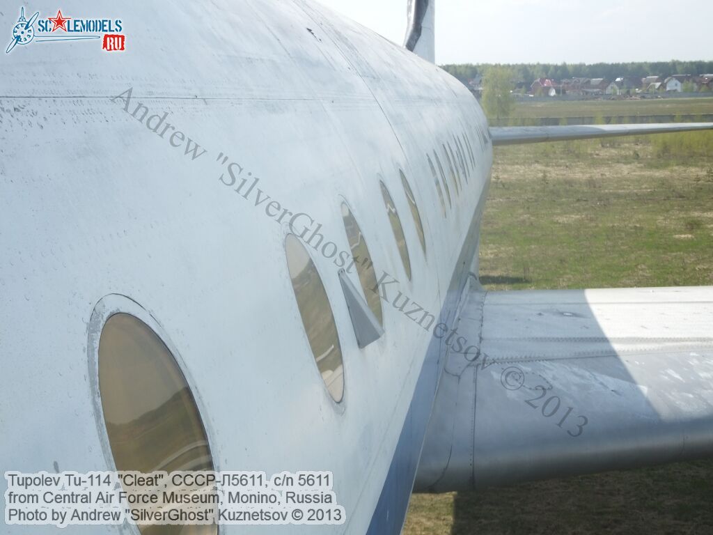 Tu-114_СССР-Л5611_0122.jpg