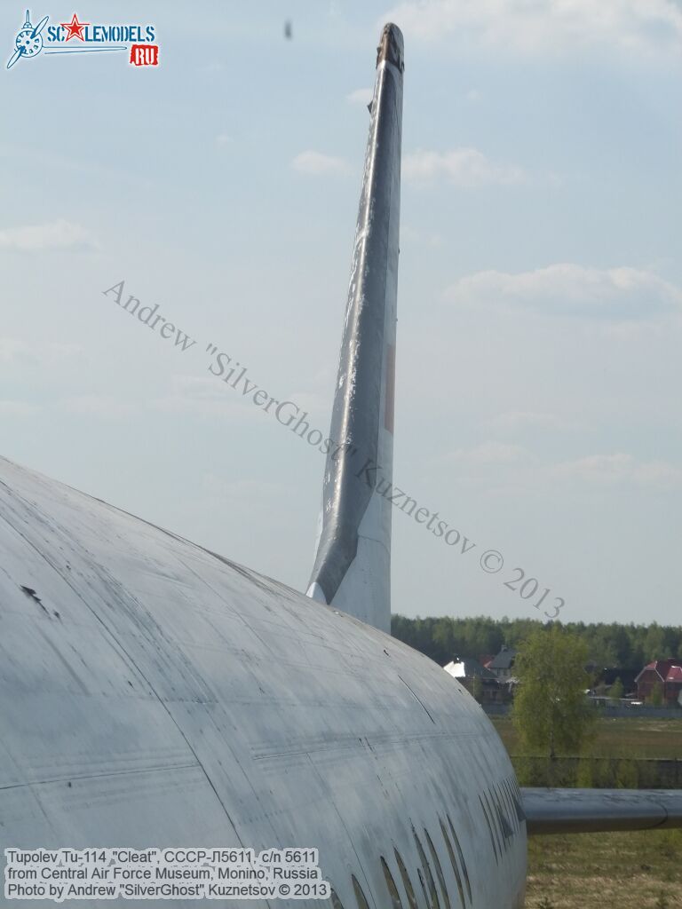 Tu-114_СССР-Л5611_0123.jpg