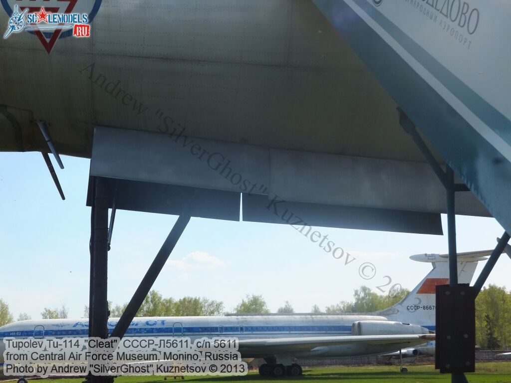 Tu-114_СССР-Л5611_0133.jpg
