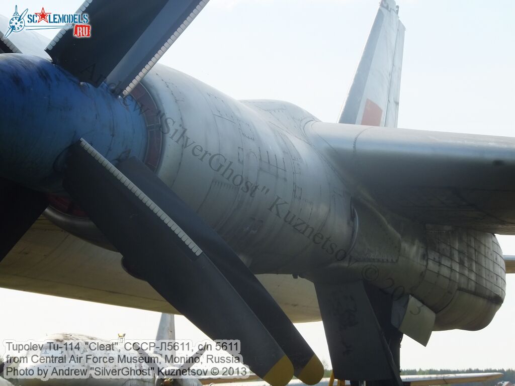 Tu-114_СССР-Л5611_0140.jpg