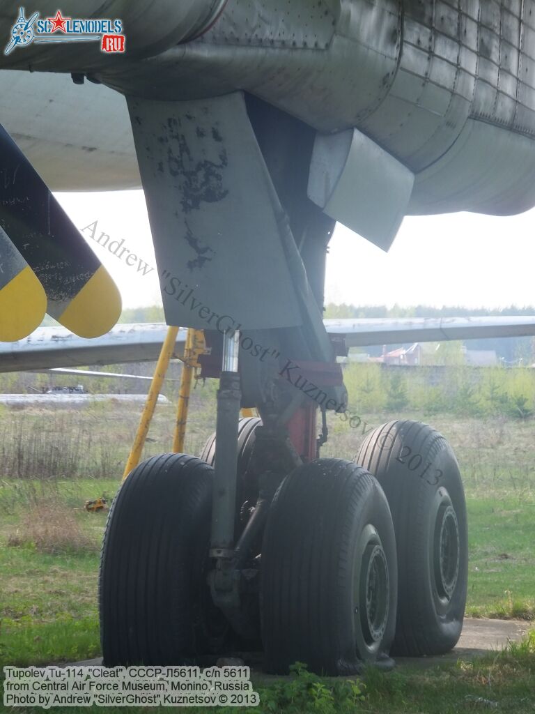 Tu-114_СССР-Л5611_0146.jpg