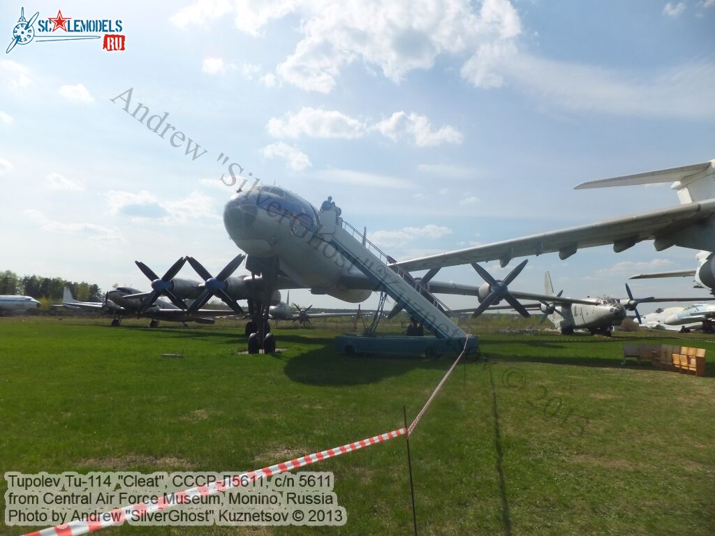Tu-114_СССР-Л5611_0175.jpg