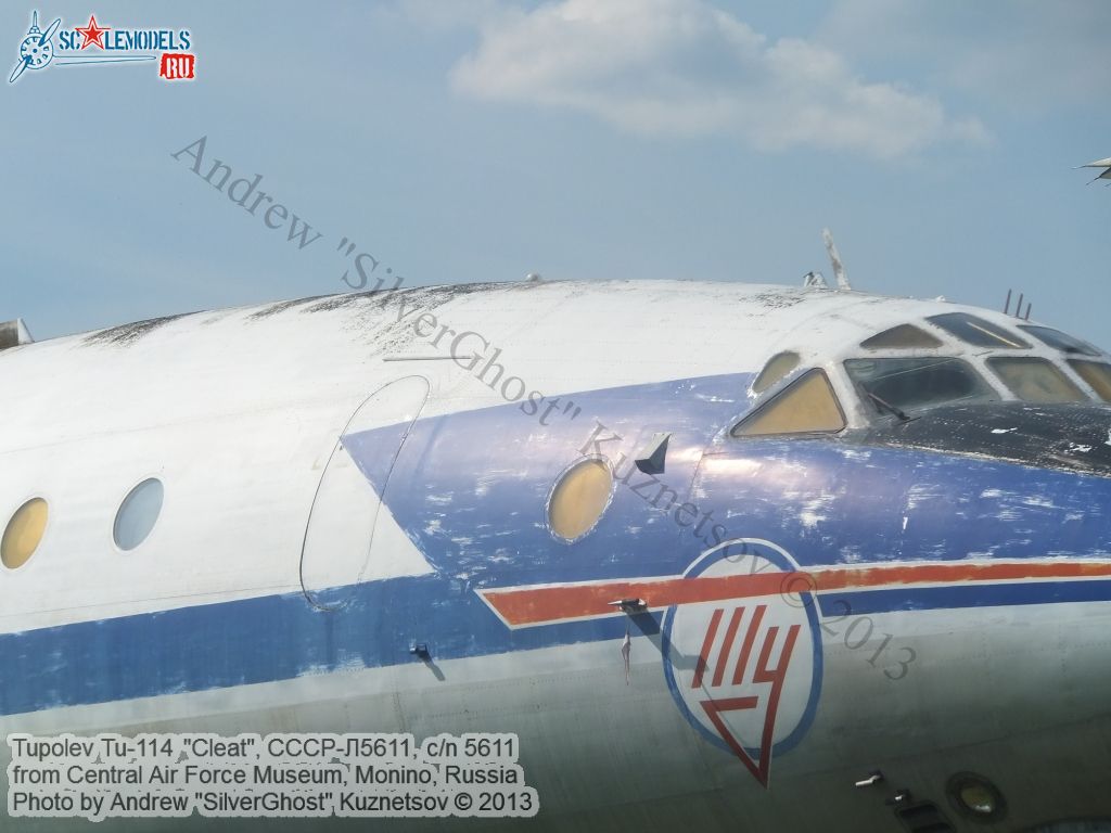 Tu-114_СССР-Л5611_0201.jpg