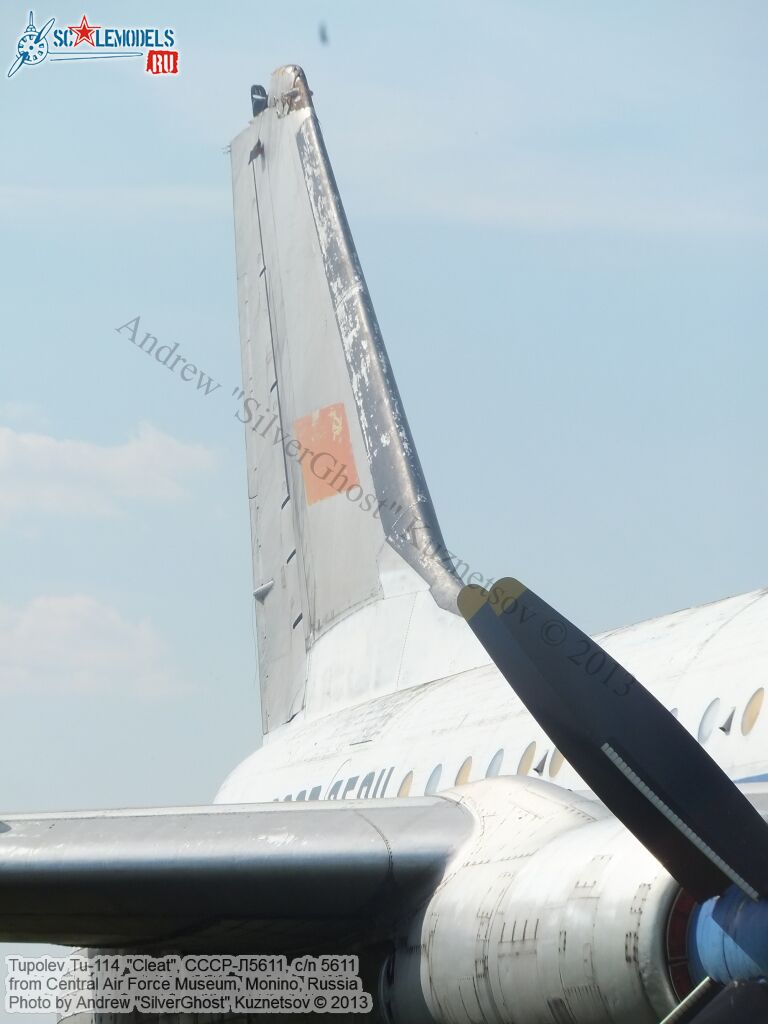 Tu-114_СССР-Л5611_0203.jpg