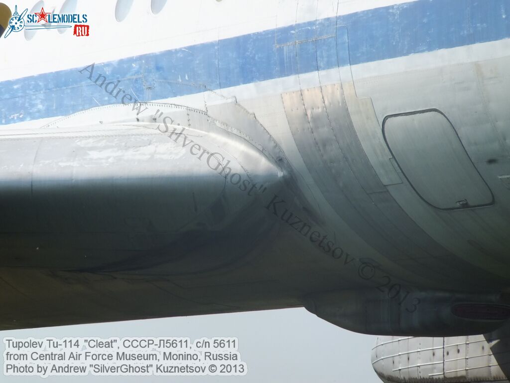 Tu-114_СССР-Л5611_0204.jpg
