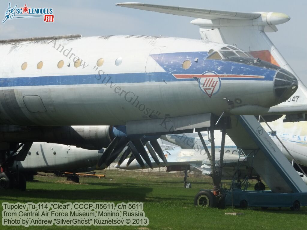 Tu-114_СССР-Л5611_0207.jpg