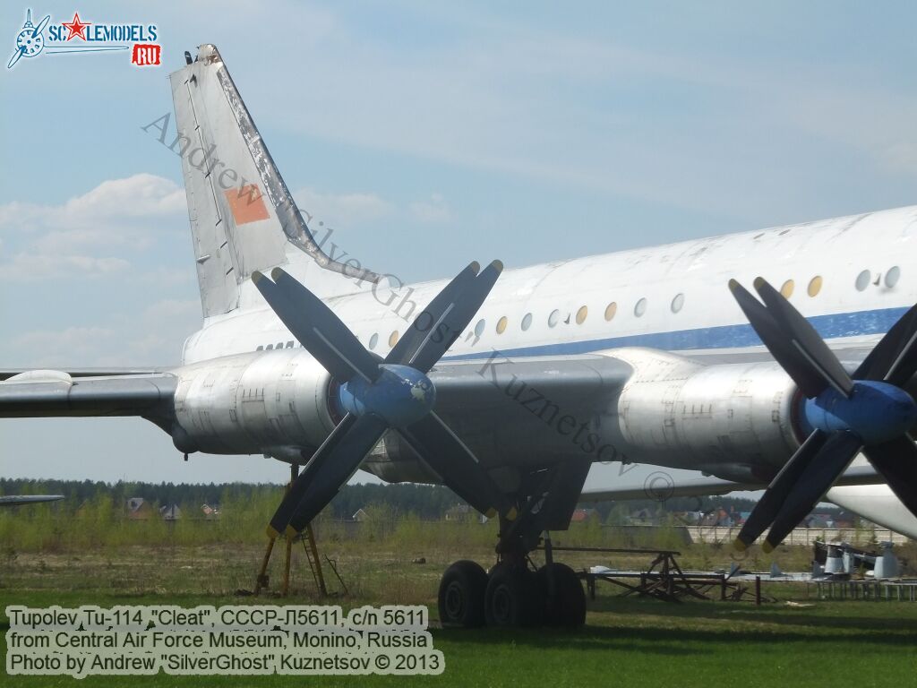 Tu-114_СССР-Л5611_0211.jpg