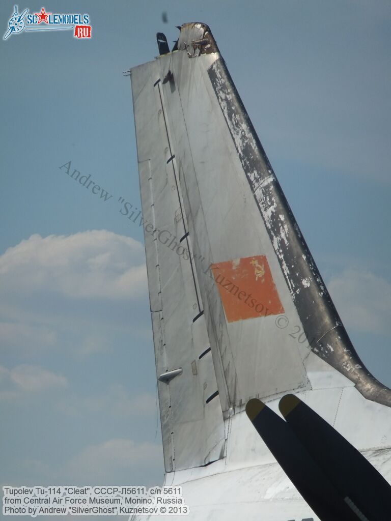 Tu-114_СССР-Л5611_0213.jpg