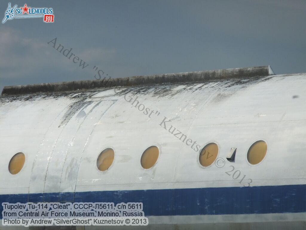Tu-114_СССР-Л5611_0214.jpg