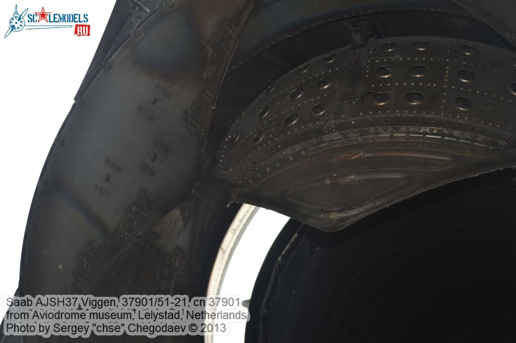 SAAB_AJSH37_Viggen_0016.jpg