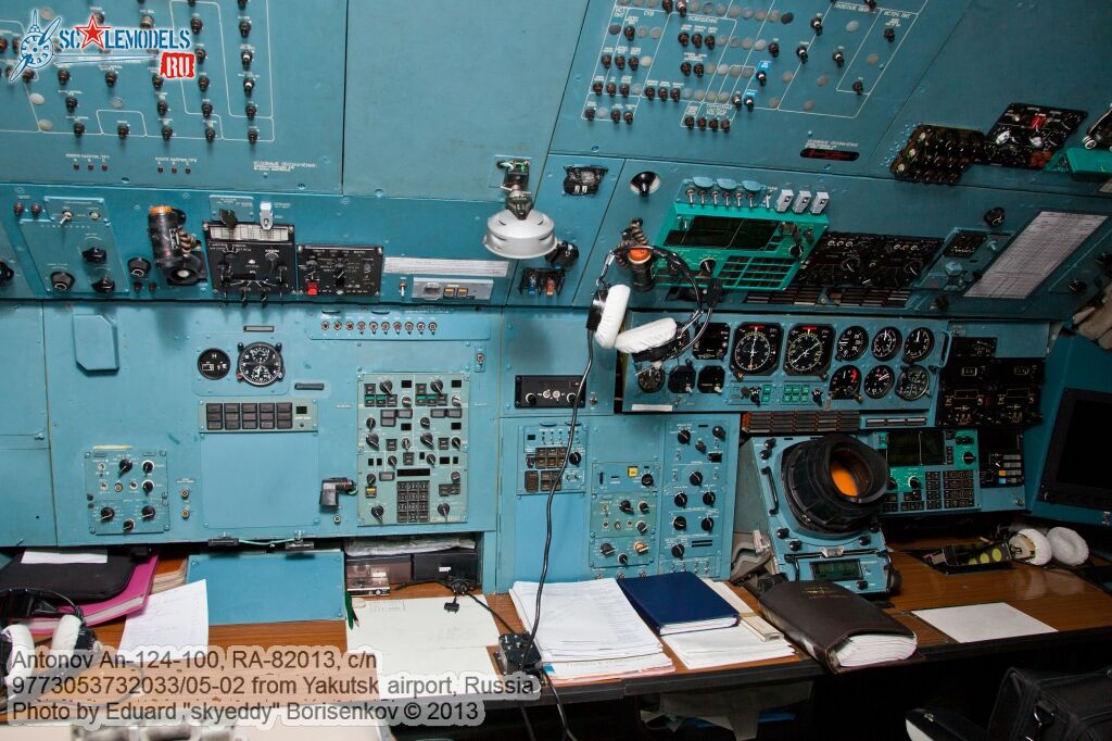 An-124-100_RA-82013_0035.jpg