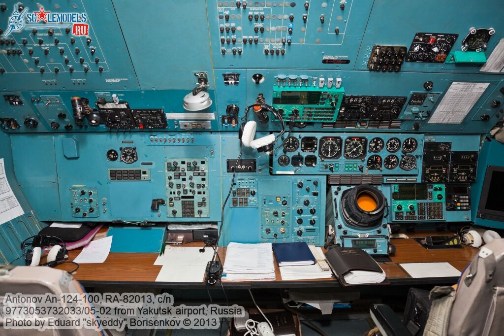 An-124-100_RA-82013_0037.jpg