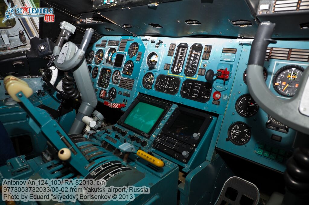 An-124-100_RA-82013_0050.jpg