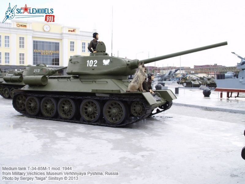 T-34-85M-1_mod1944_0000.jpg