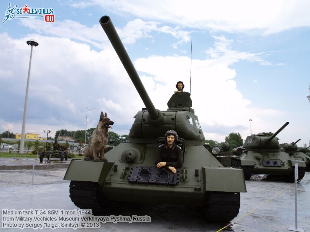T-34-85M-1_mod1944_0014.jpg