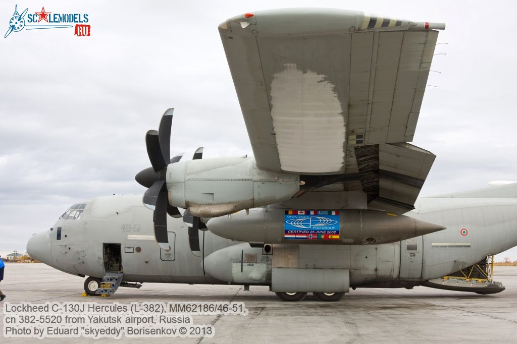 Lockheed_C-130J_Hercules_0081.jpg