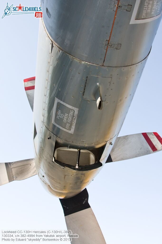 Lockheed_CC-130H_Hercules_0065.jpg