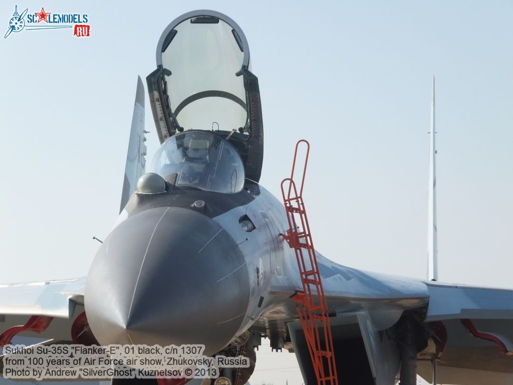 Su-35S_Flanker-E_0066.jpg