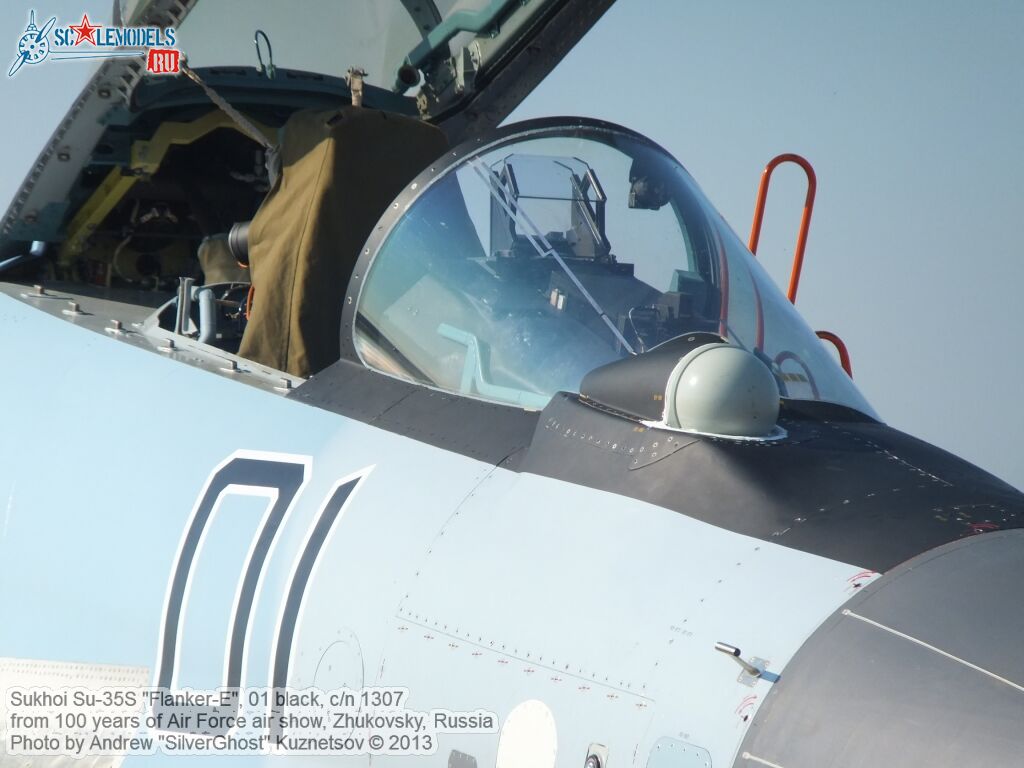 Su-35S_Flanker-E_0098.jpg