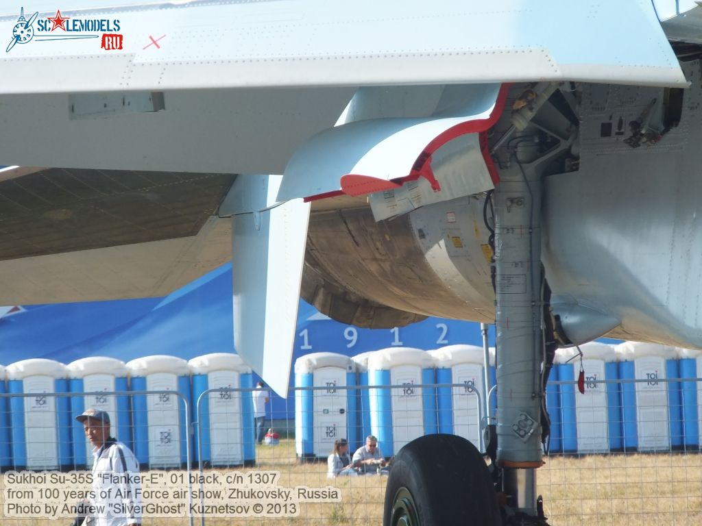 Su-35S_Flanker-E_0117.jpg