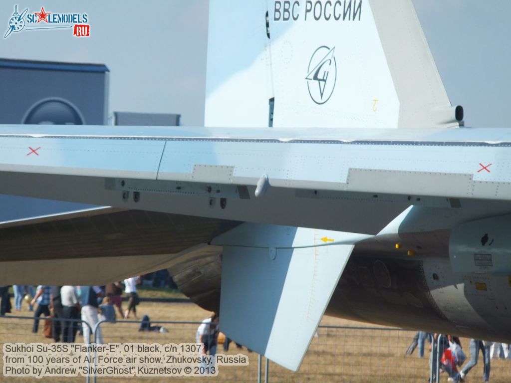 Su-35S_Flanker-E_0128.jpg