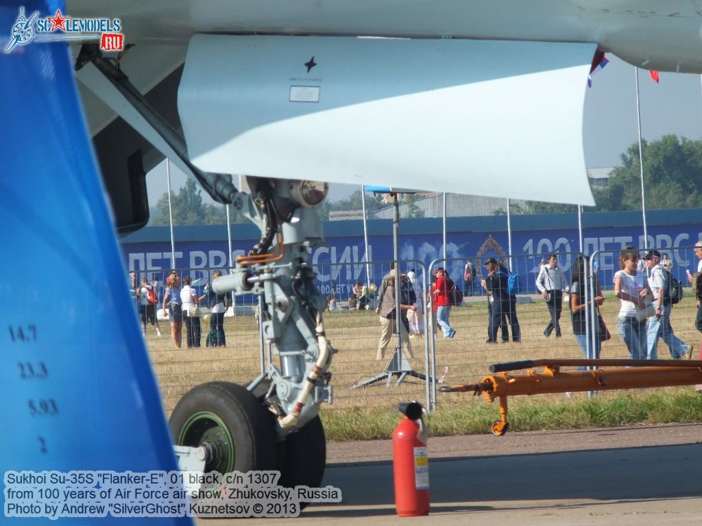 Su-35S_Flanker-E_0132.jpg