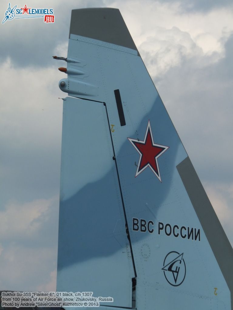 Su-35S_Flanker-E_0155.jpg