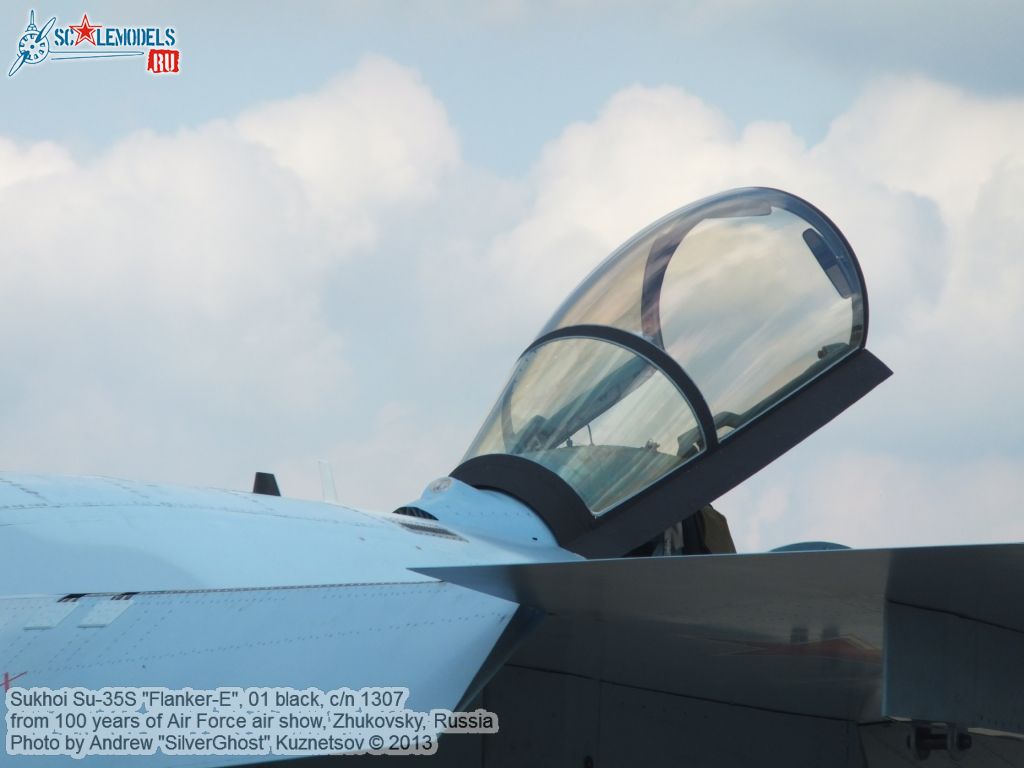 Su-35S_Flanker-E_0158.jpg