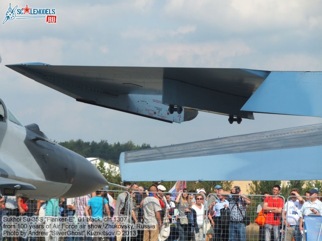 Su-35S_Flanker-E_0186.jpg