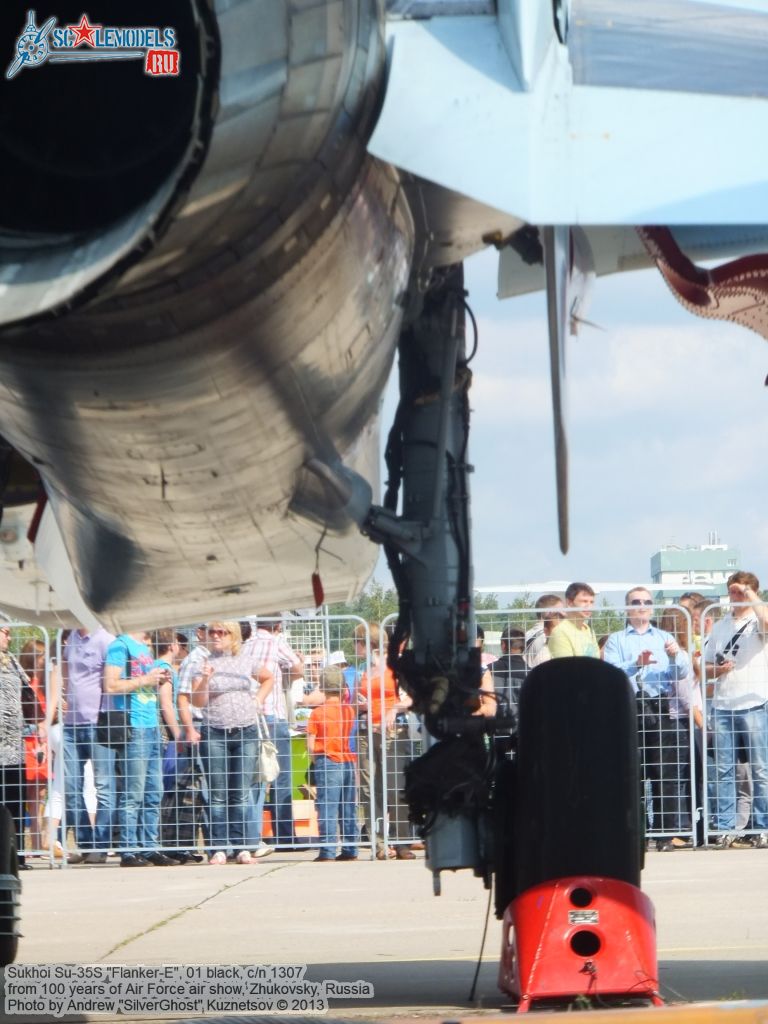 Su-35S_Flanker-E_0197.jpg