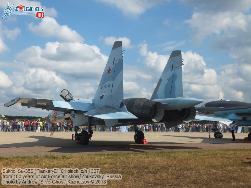 Su-35S_Flanker-E_0215.jpg