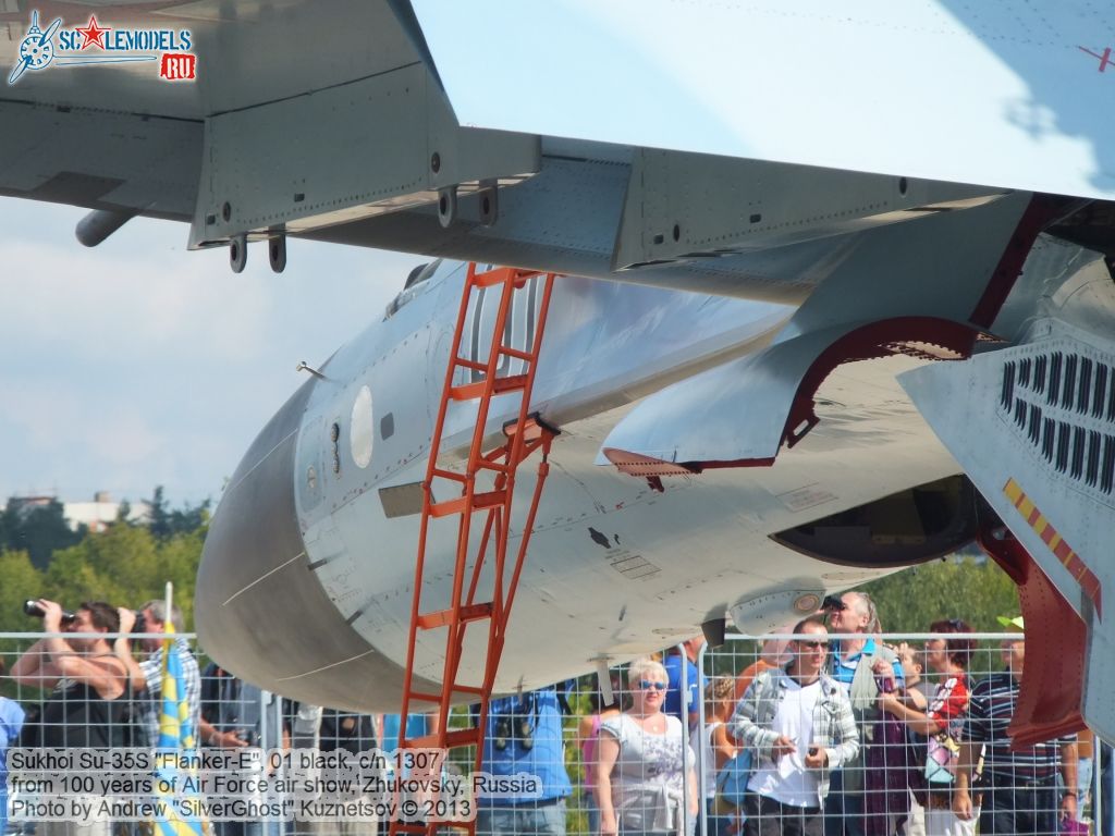 Su-35S_Flanker-E_0224.jpg