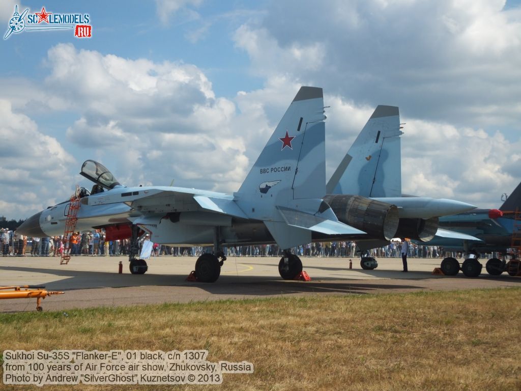 Su-35S_Flanker-E_0235.jpg