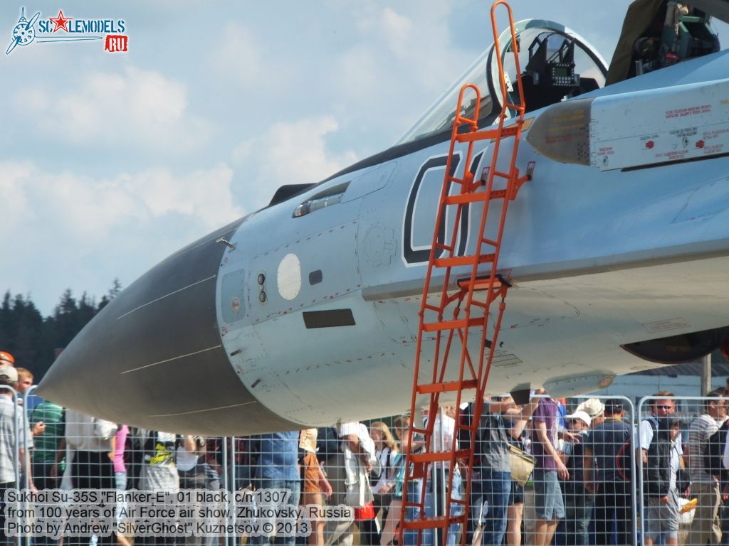 Su-35S_Flanker-E_0237.jpg