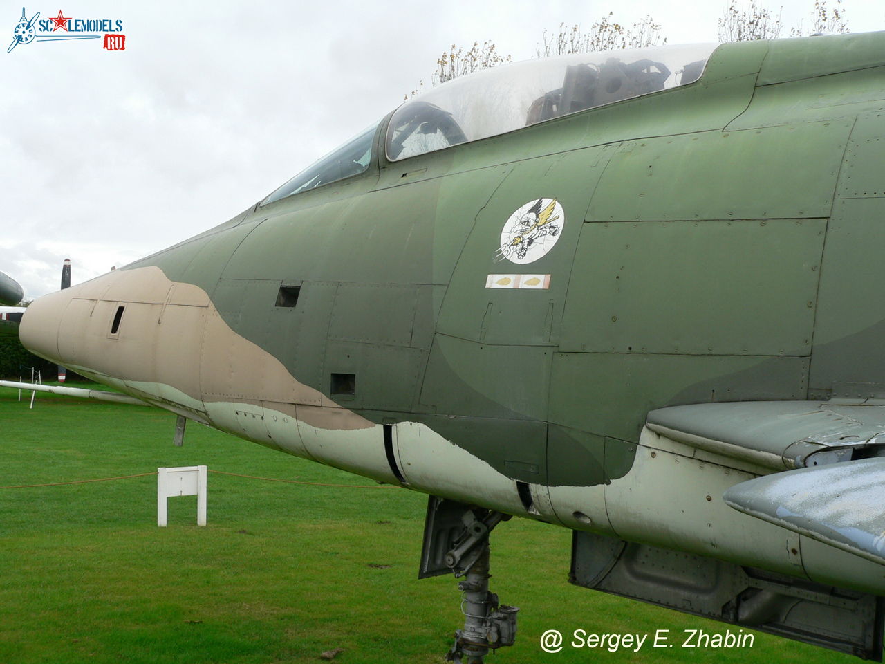 F-100D Newark RAF Museum (8).JPG