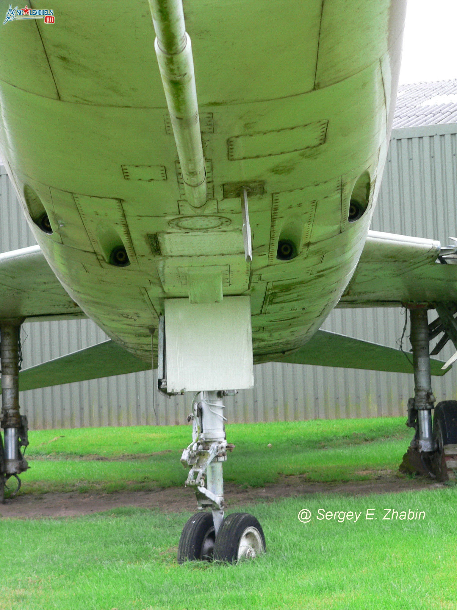 F-100D Newark RAF Museum.jpg