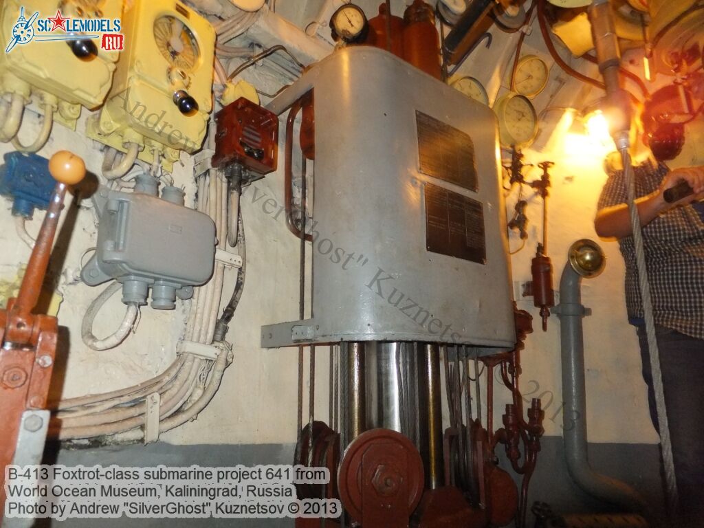 B-413_Foxtrot_submarine_0161.jpg