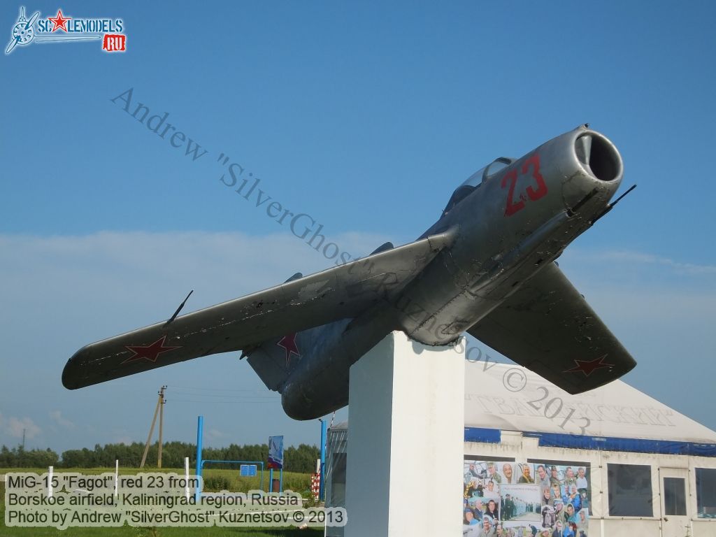 MiG-15_Fagot_0000.jpg