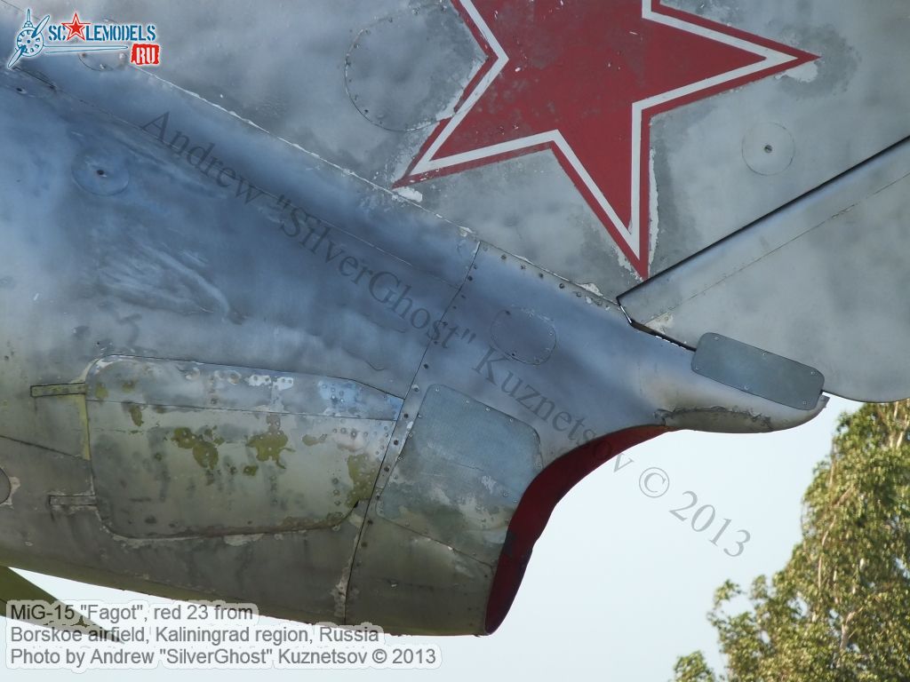 MiG-15_Fagot_0008.jpg