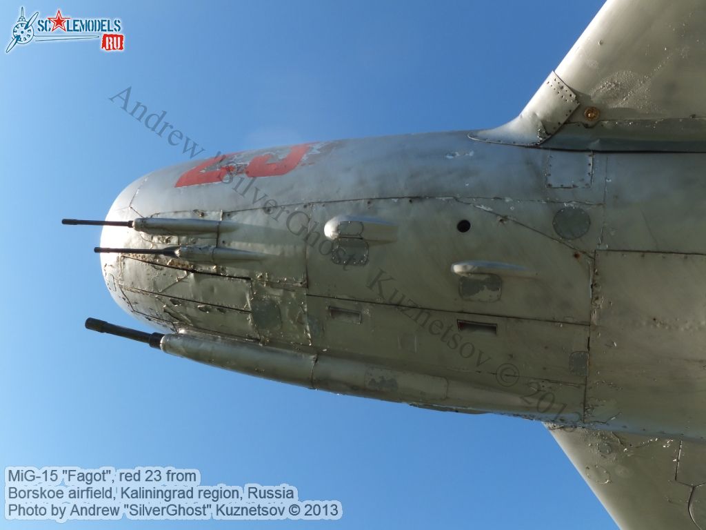 MiG-15_Fagot_0045.jpg